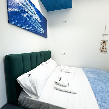 Marina Private Room Shkodër エクステリア 写真
